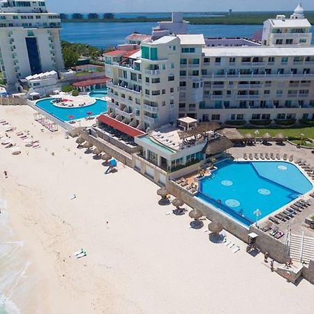 Ar Cancun Plaza Екстериор снимка